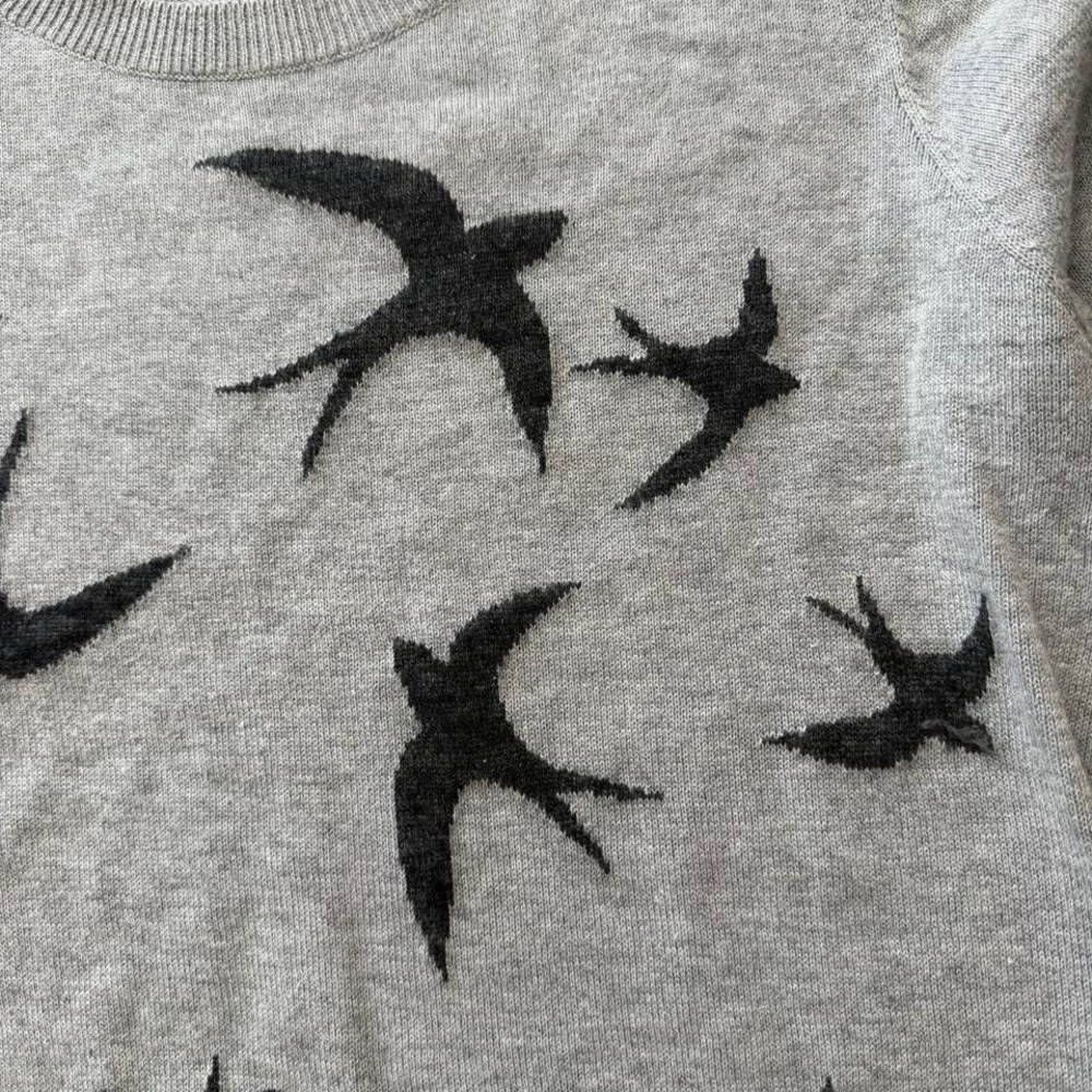 Halogen Gray Bird Print Sweater Women's Large Lightweight Knit - Picture 2 of 8